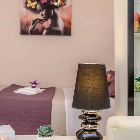 Apartment Crystal *