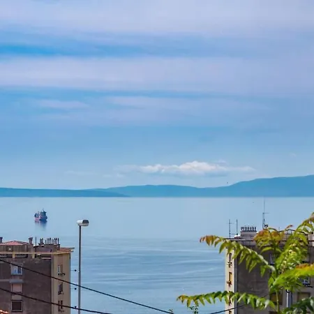 Apartment Crystal Rijeka