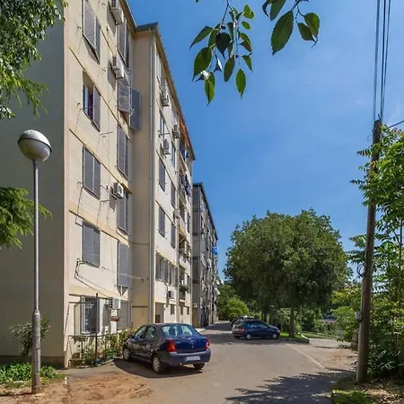 Apartment Crystal